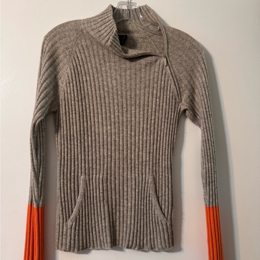 M-A-G by Magaschoni  100% Cashmere Sweater size S - Picture 3 of 9